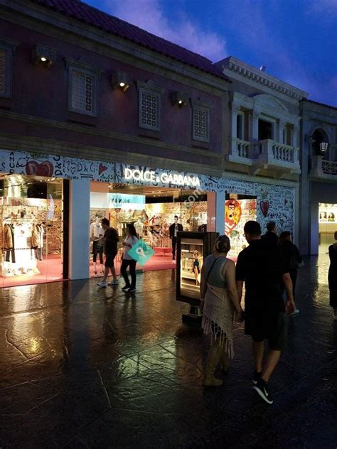 dolce gabbana outlet vegas|caesars dolce and gabbana.